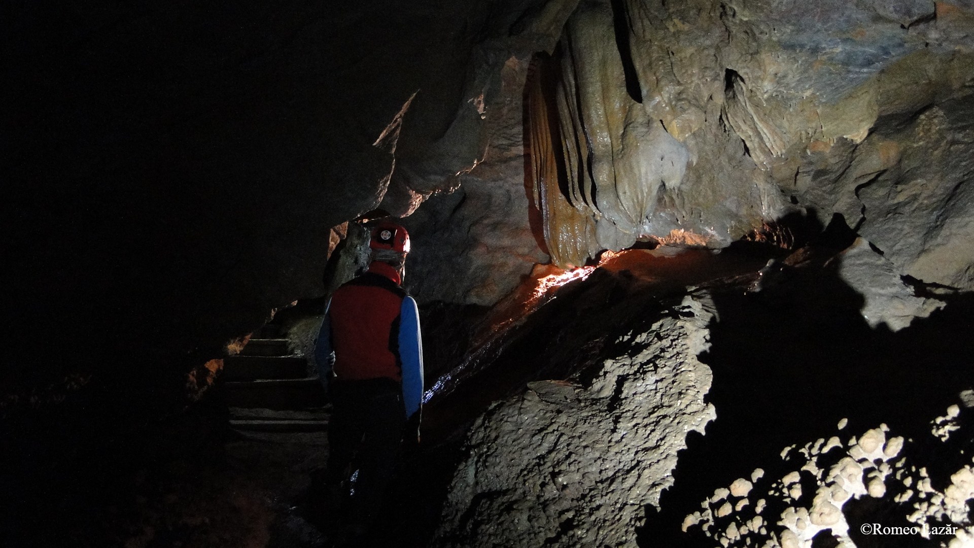 Transilvania Cave Diving — Explorare Subterană, Speoturism și Scufundări în Peșteri